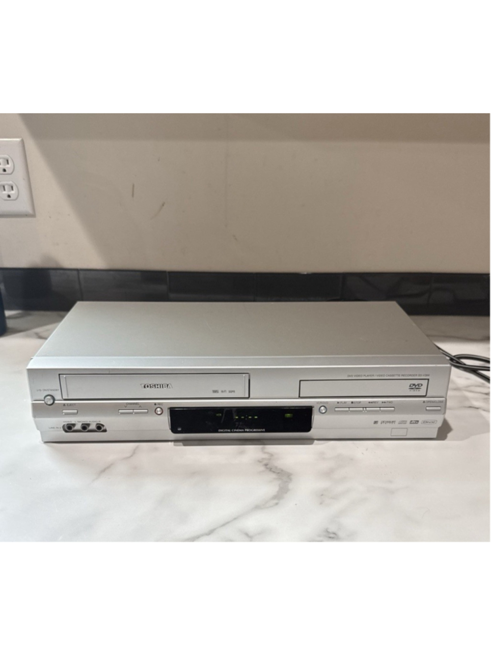 Toshiba SD-V394SU DVD VCR Combo No Remote 4 Head HiFi VHS Tape Recorder